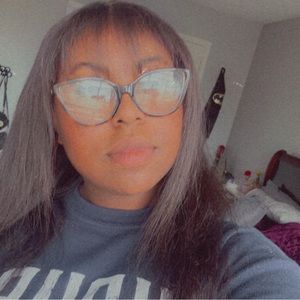 Meet your Posher, Totiana